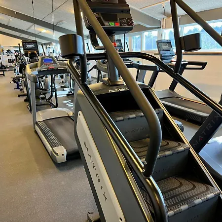 ホステル Idraetscenter - - *