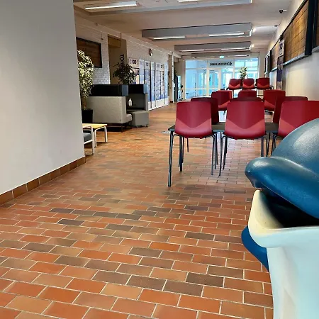 אכסניה Idraetscenter - -