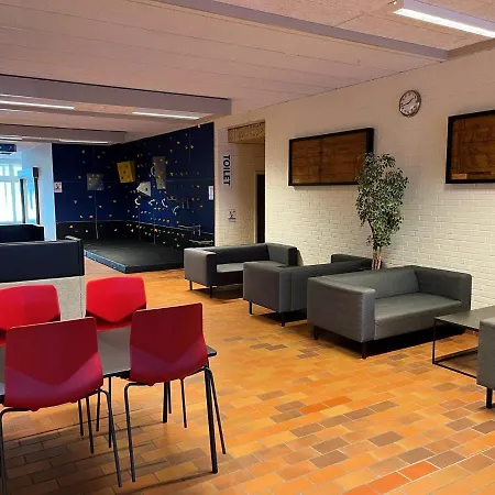 Idraetscenter - - Albergue Hirtshals