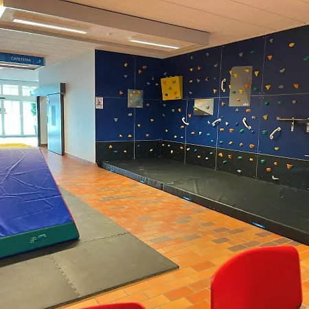 Idraetscenter - - * Hirtshals