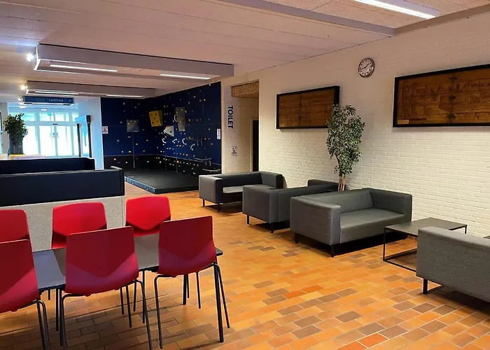 Idraetscenter - - Hostel Hirtshals